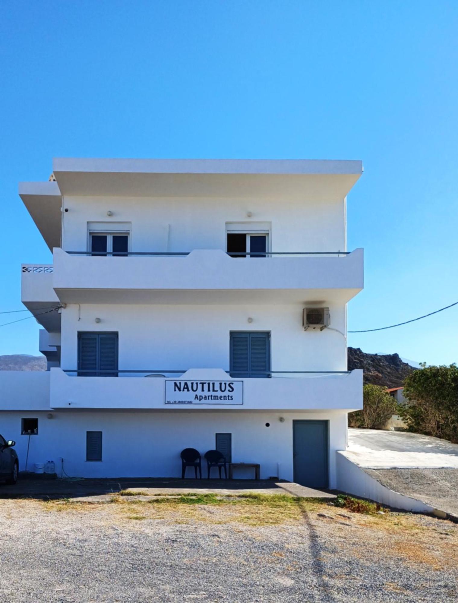 Nautilus Apartments Sissi Exteriör bild